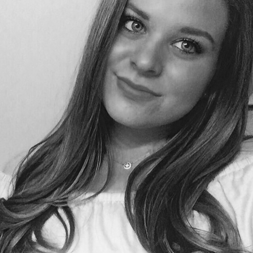 Meet your Posher, Brooke